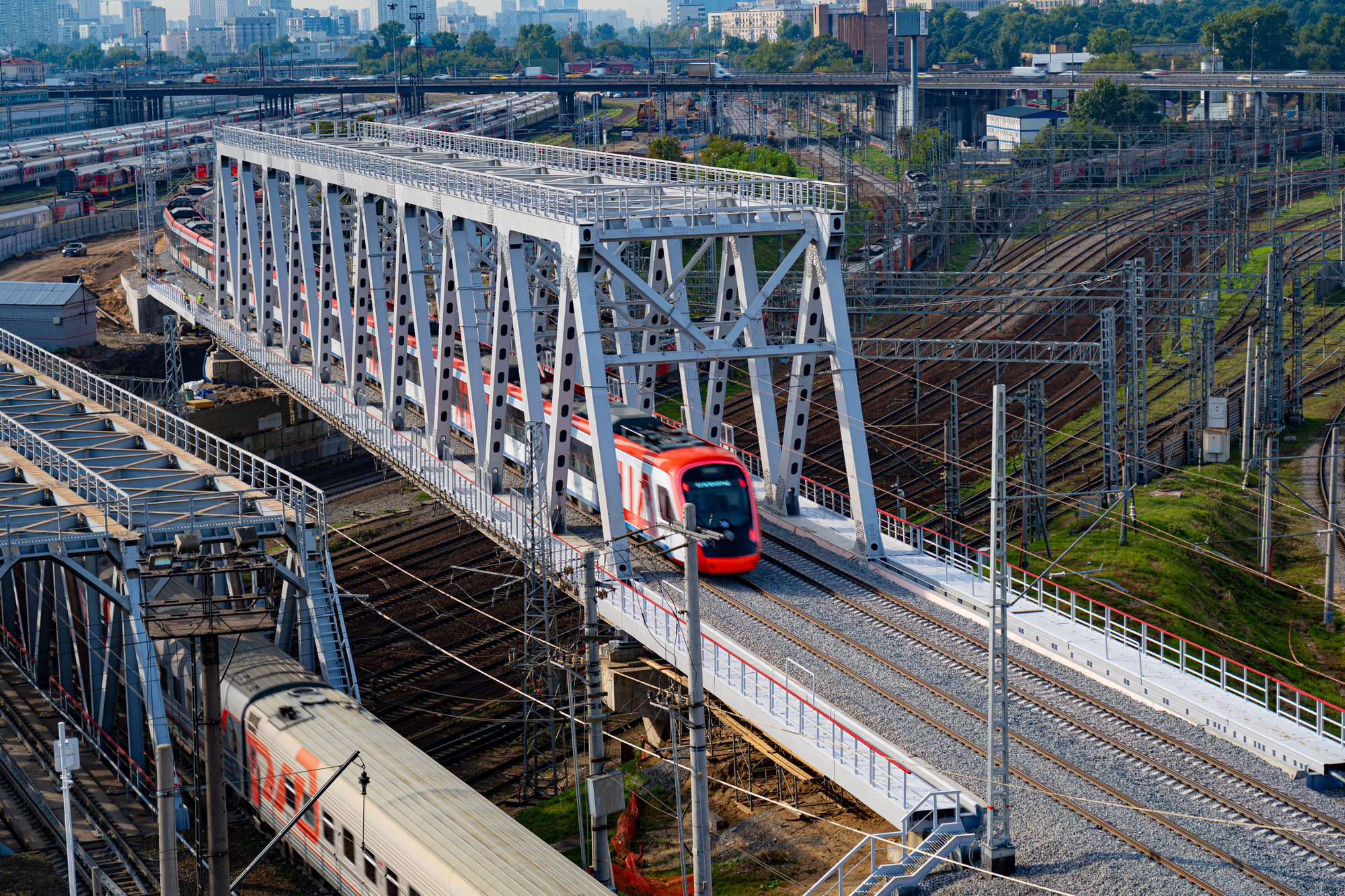 Строительство дополнительных V и VI путей на участке Москва – Алабушево под специализированное пассажирское сообщение